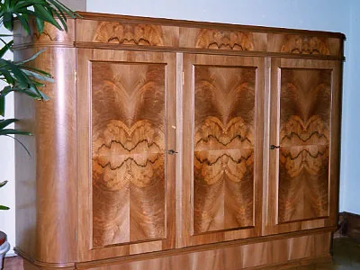 Historischer Schrank